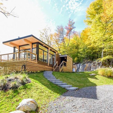Modern Chalet With Mountain And Lake View By Reserver.Ca Sainte-Adèle Exterior foto